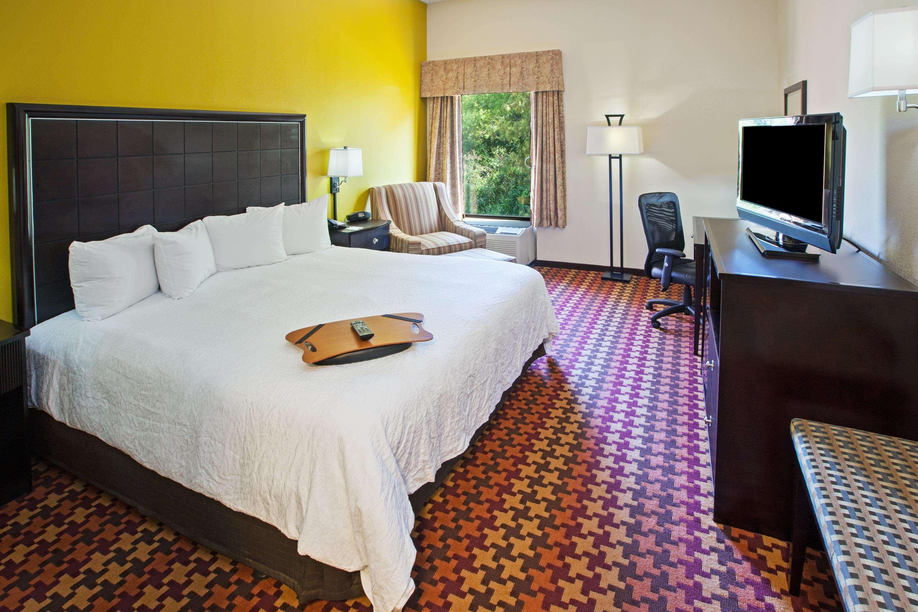 Hampton Inn Louisville/I-65/Brooks Road Eksteriør billede