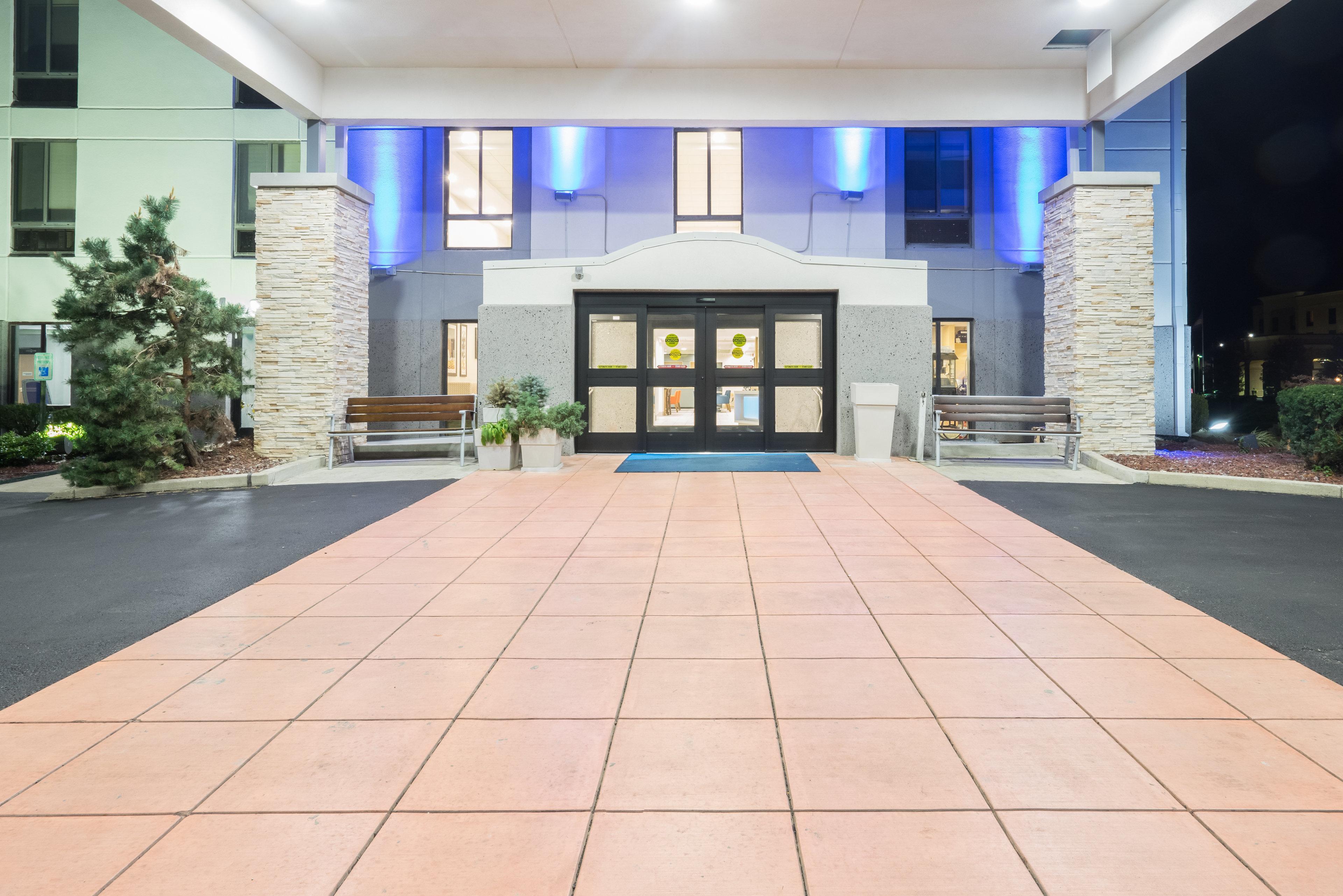 Hampton Inn Louisville/I-65/Brooks Road Eksteriør billede
