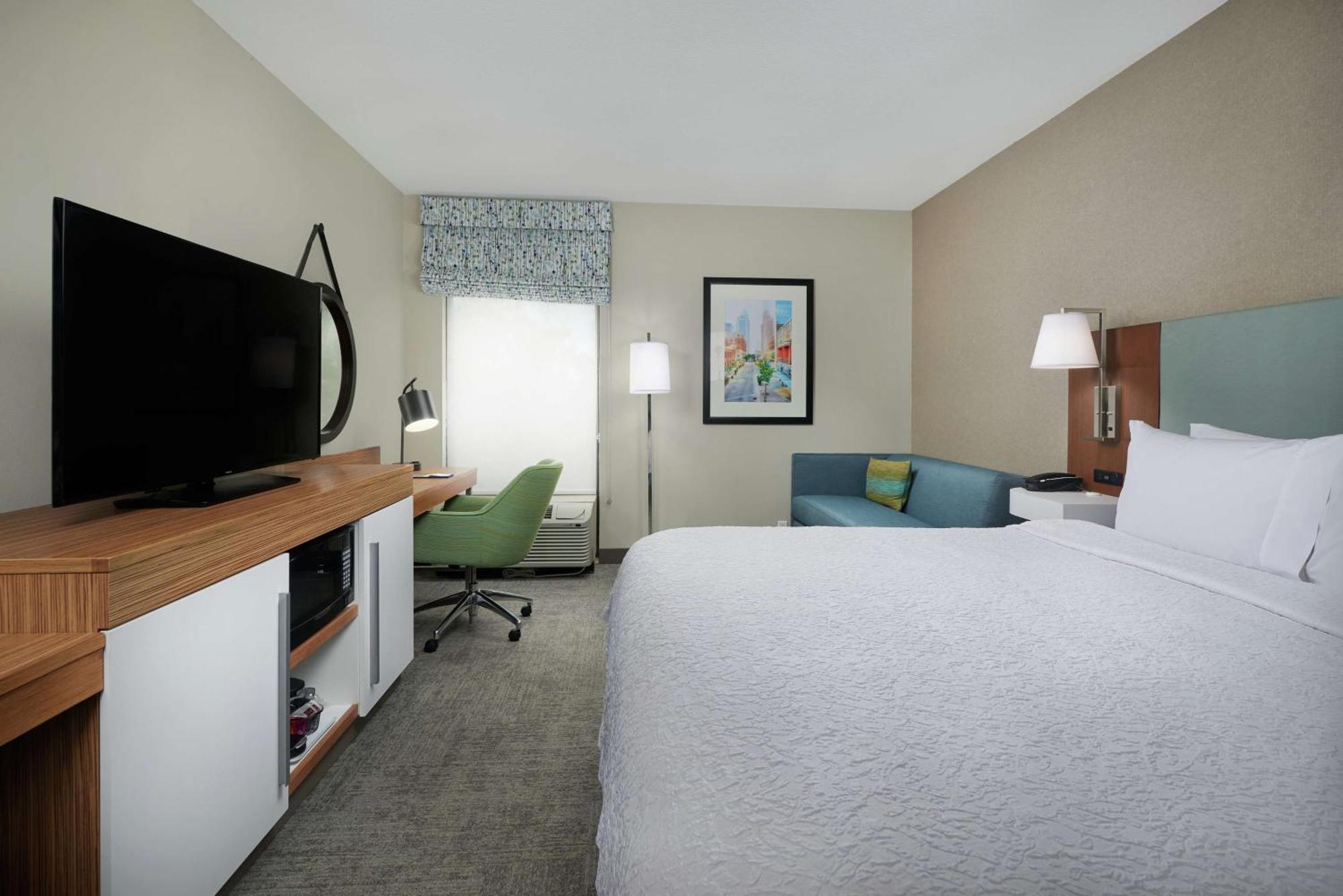 Hampton Inn Louisville/I-65/Brooks Road Eksteriør billede